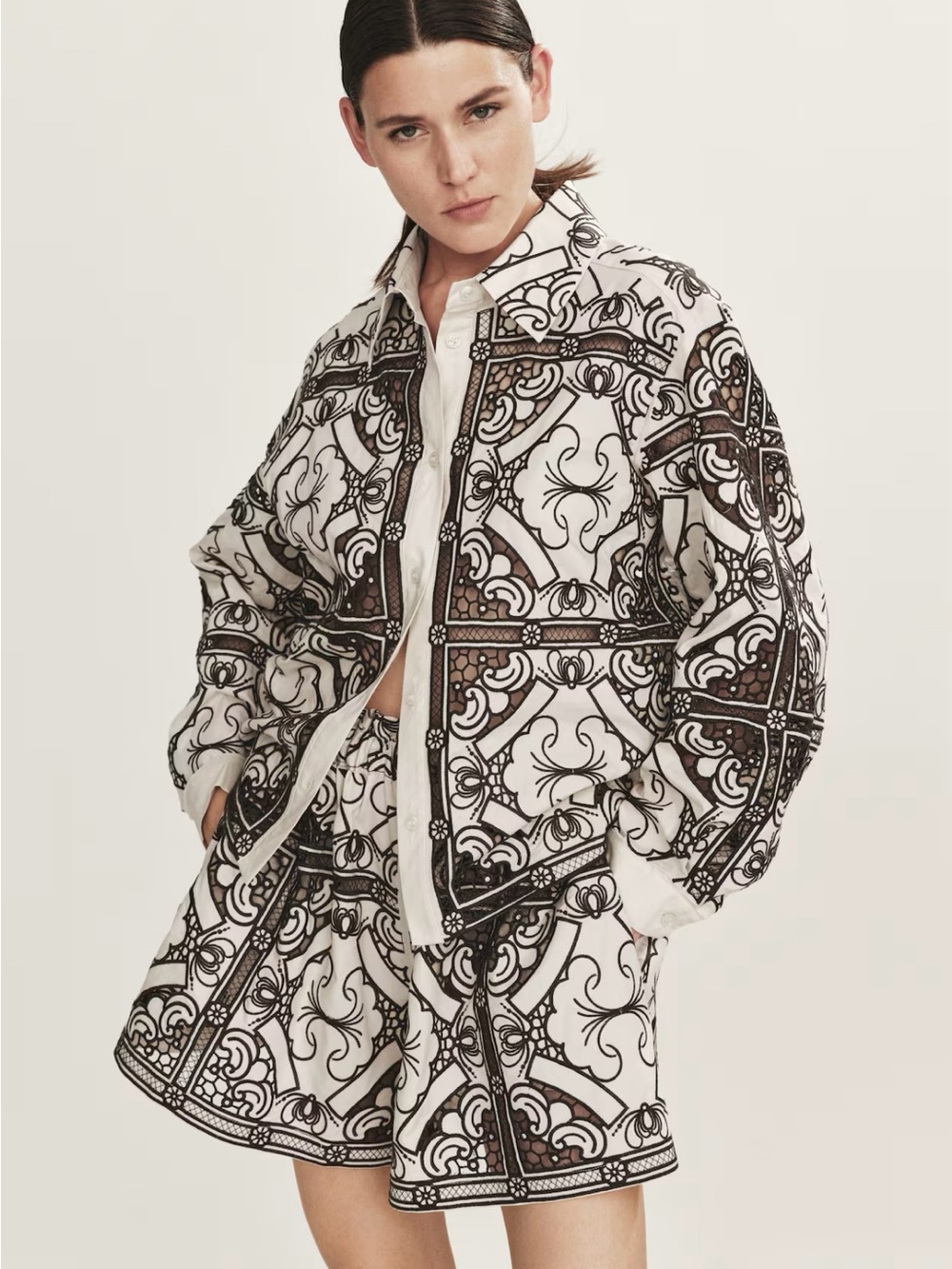 H&M NWT LIGHT BEIGE/DARK BROWN EYELET-EMBROIDERED JACKET